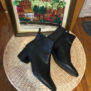 UO Black Ankle Boots Booties Size 9